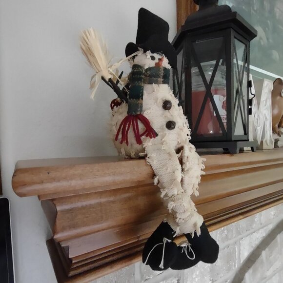 Sitting Shelf Mantle Plush Snowman NWT - Picture 2 of 10
